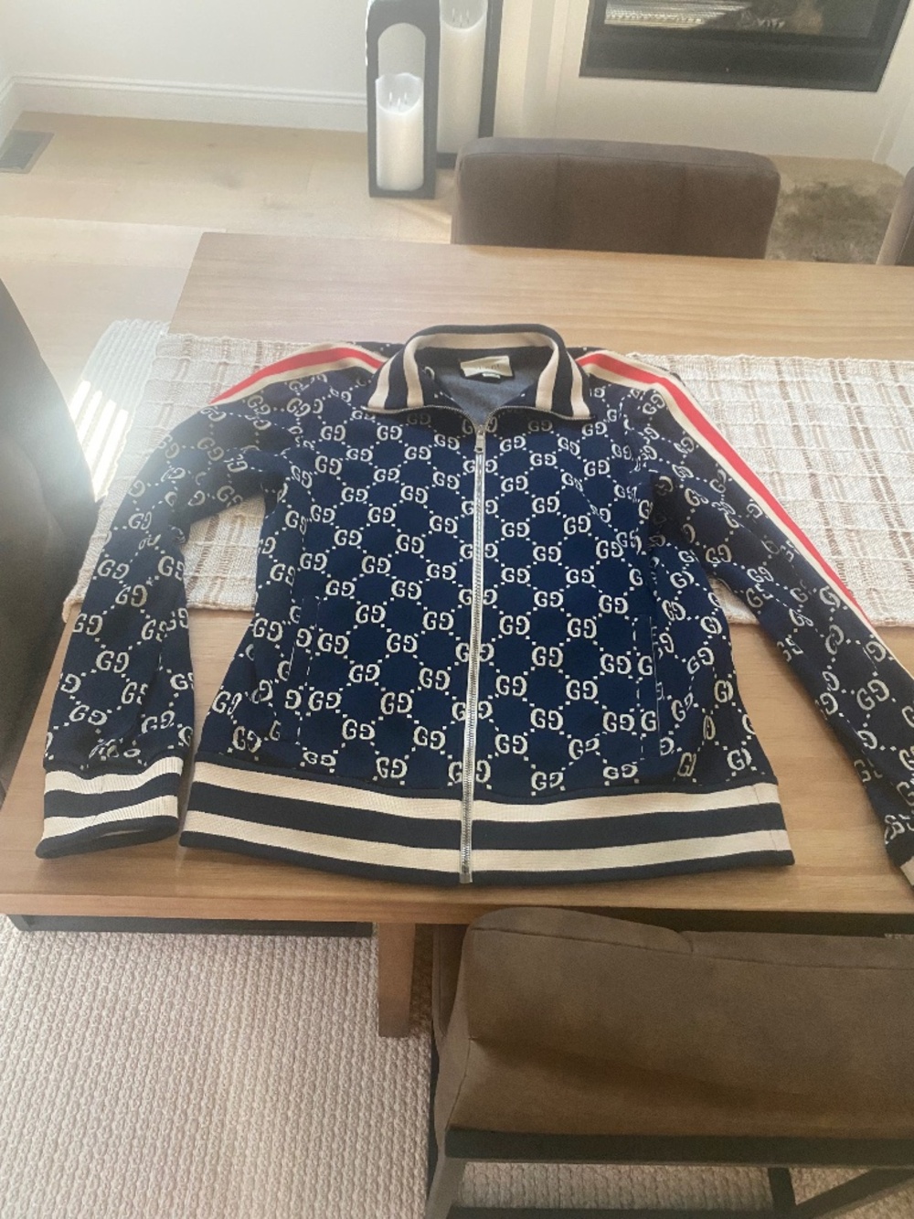 Gucci zip up with gucci garment bag